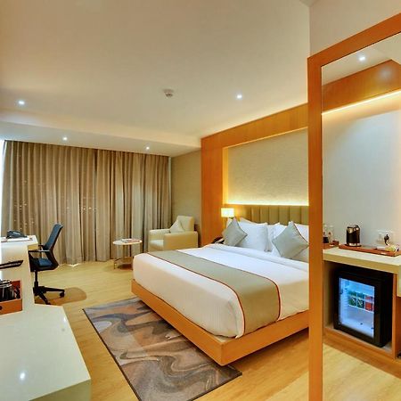 Clarion Hotel Bangalore Yesvantpur Buitenkant foto