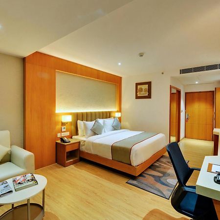 Clarion Hotel Bangalore Yesvantpur Buitenkant foto