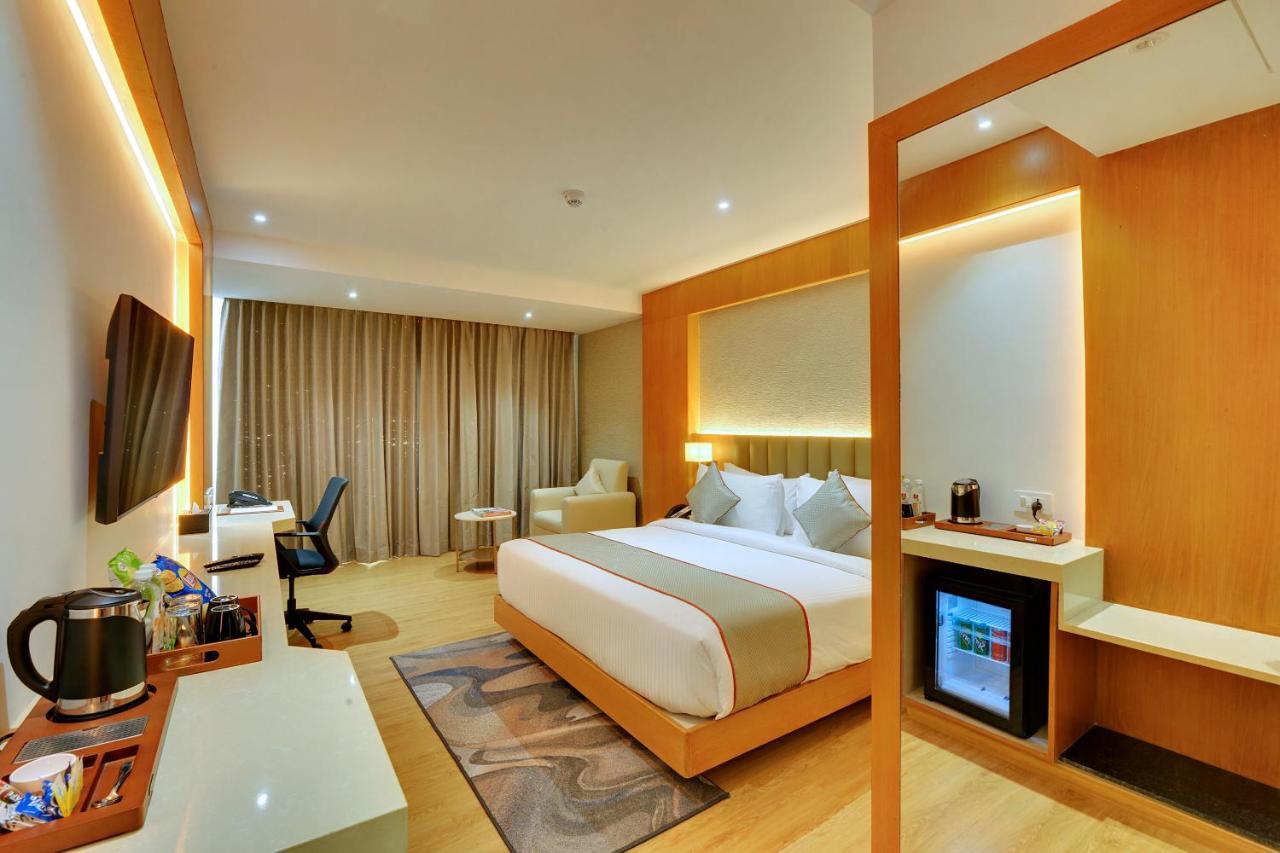 Clarion Hotel Bangalore Yesvantpur Buitenkant foto