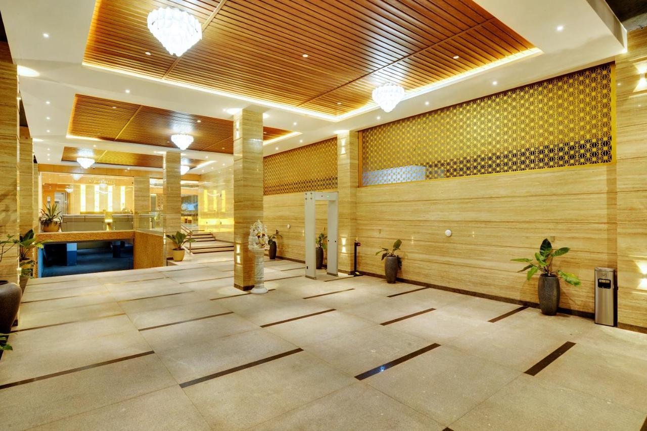 Clarion Hotel Bangalore Yesvantpur Buitenkant foto