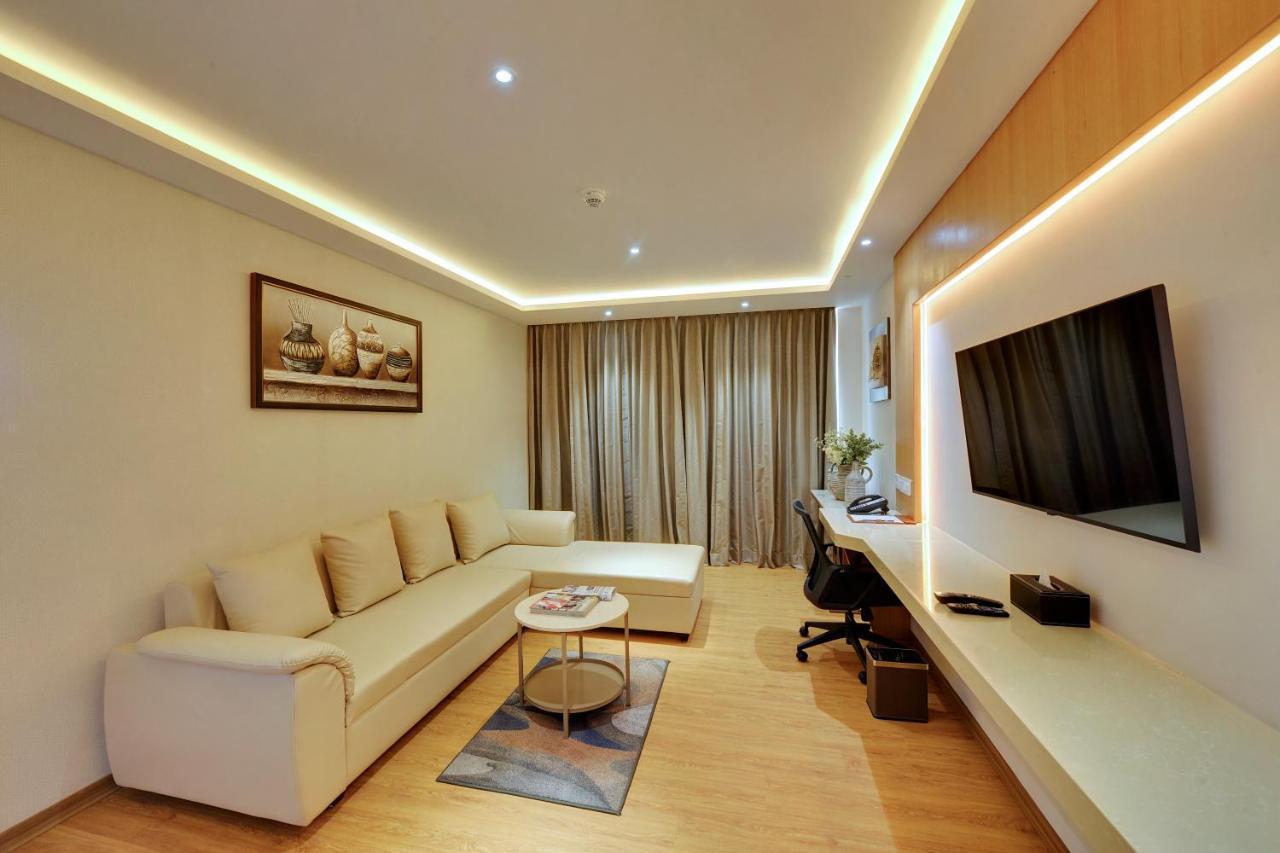 Clarion Hotel Bangalore Yesvantpur Buitenkant foto