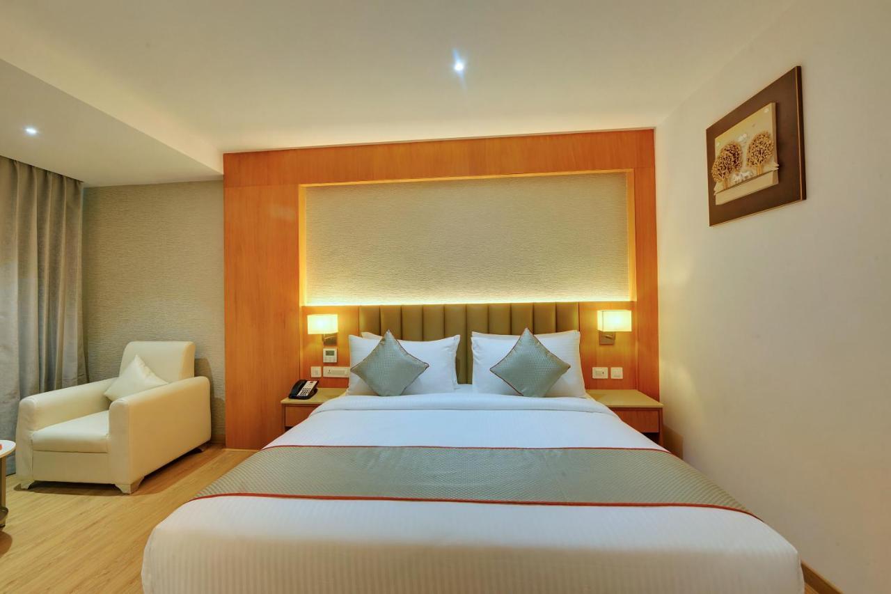Clarion Hotel Bangalore Yesvantpur Buitenkant foto