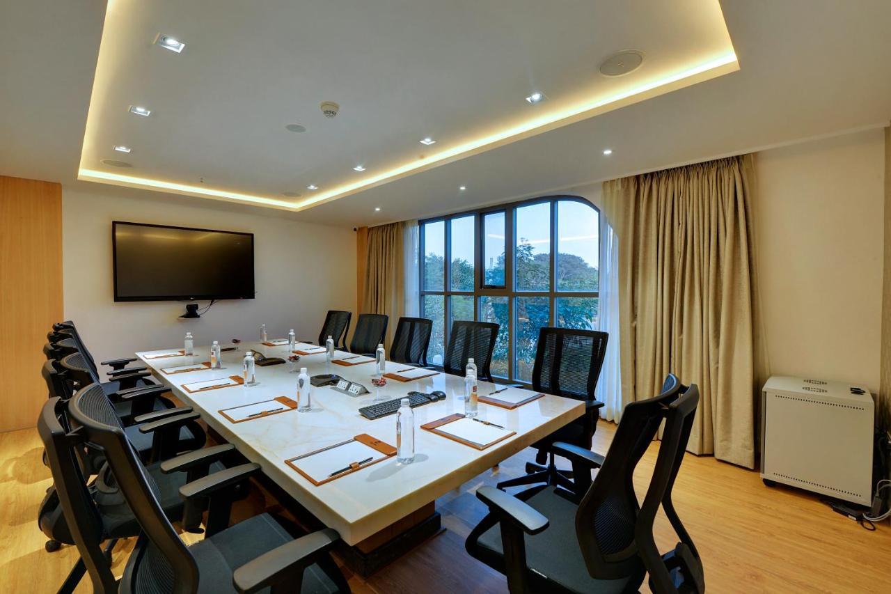 Clarion Hotel Bangalore Yesvantpur Buitenkant foto