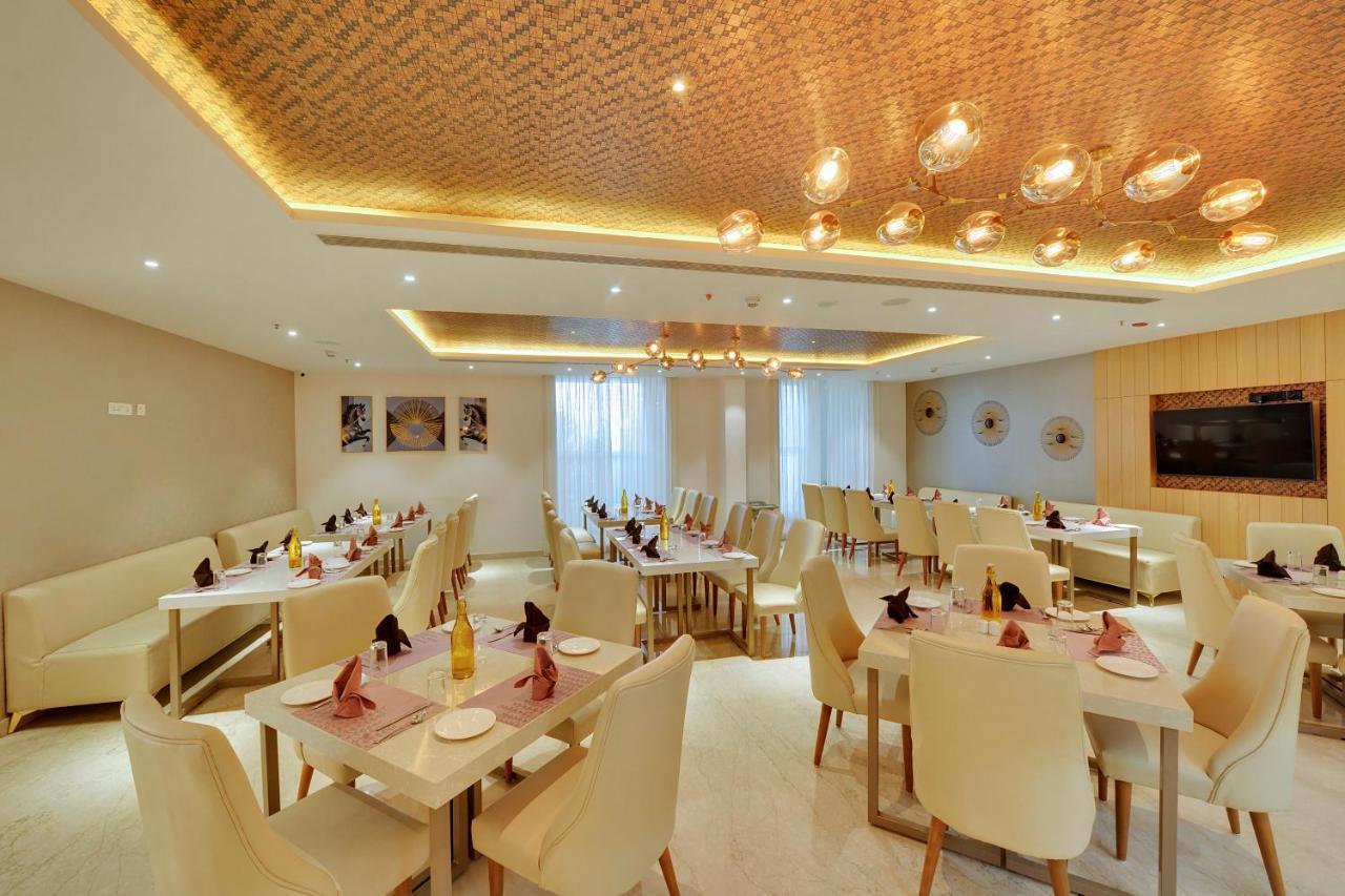 Clarion Hotel Bangalore Yesvantpur Buitenkant foto