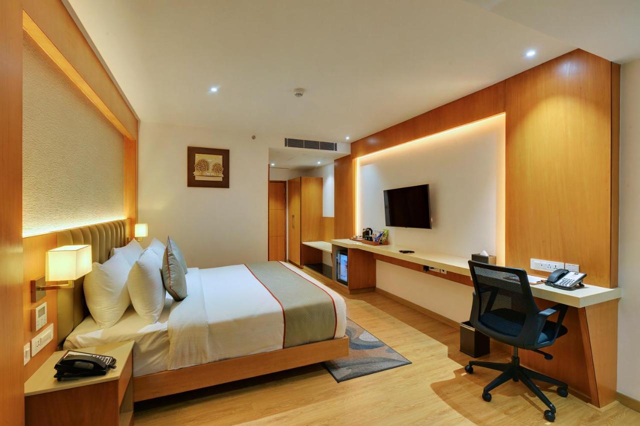 Clarion Hotel Bangalore Yesvantpur Buitenkant foto