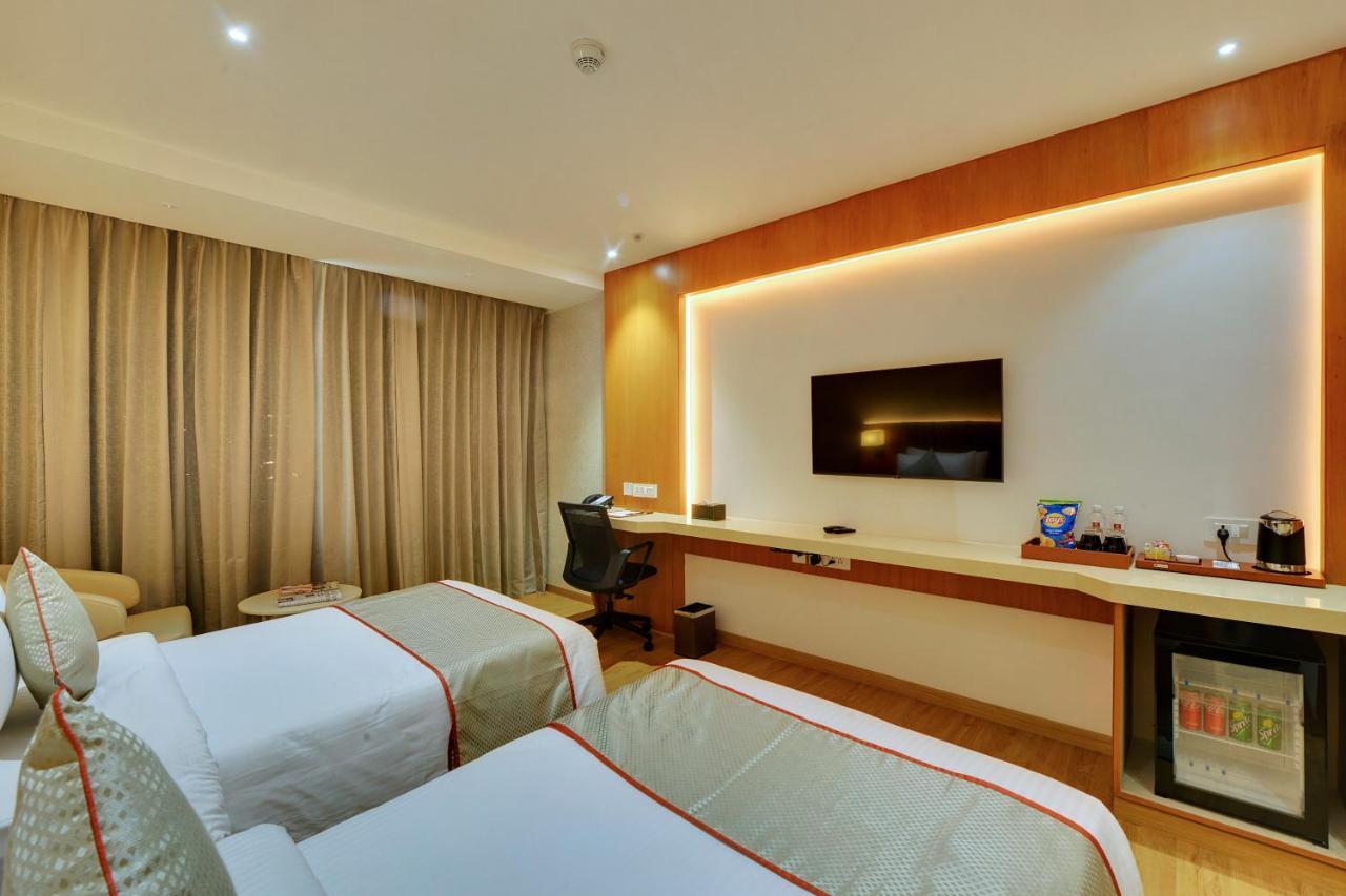 Clarion Hotel Bangalore Yesvantpur Buitenkant foto