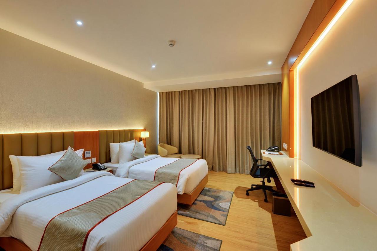 Clarion Hotel Bangalore Yesvantpur Buitenkant foto